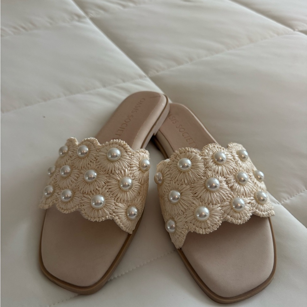Oasis society the Cathleen Pearl slides